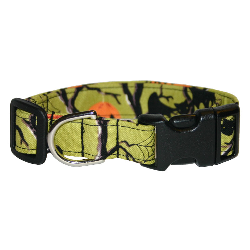 Spooky Green Collar