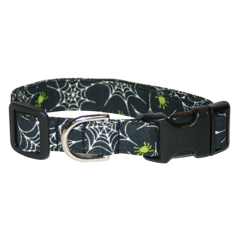 Spiderwebs & Green Spiders Collar